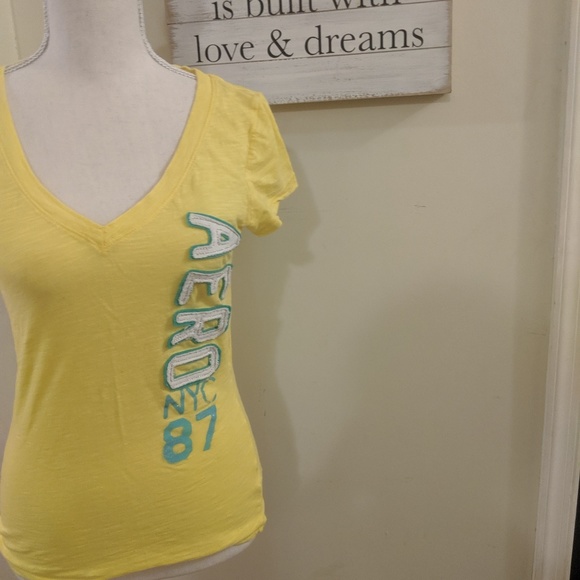 Aeropostale Tops - ☘️Aeropostle t-shirt yellow size medium